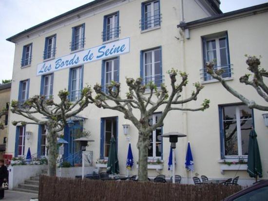 Logis Hotel & Restaurant - Les Bords De Seine La Roche-Guyon Exteriör bild